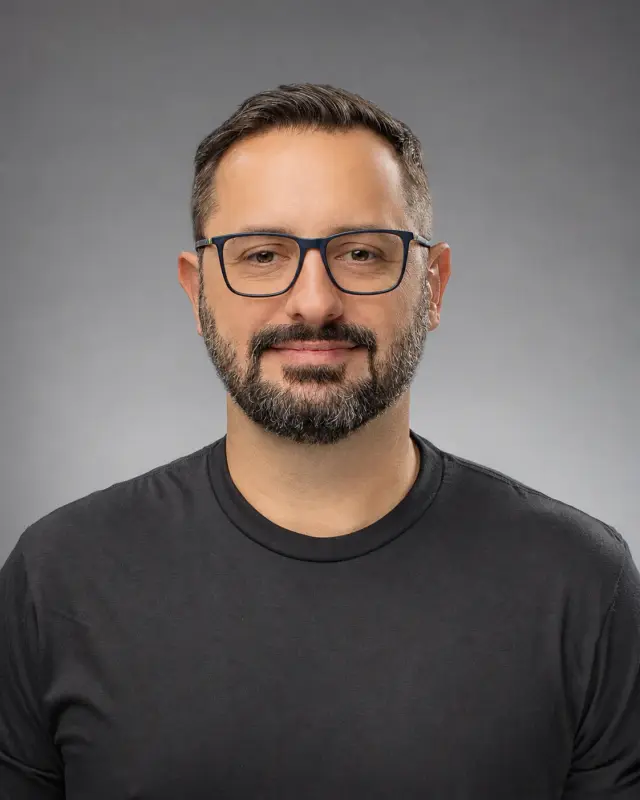 Retrato do fundador da Yowpi Tech